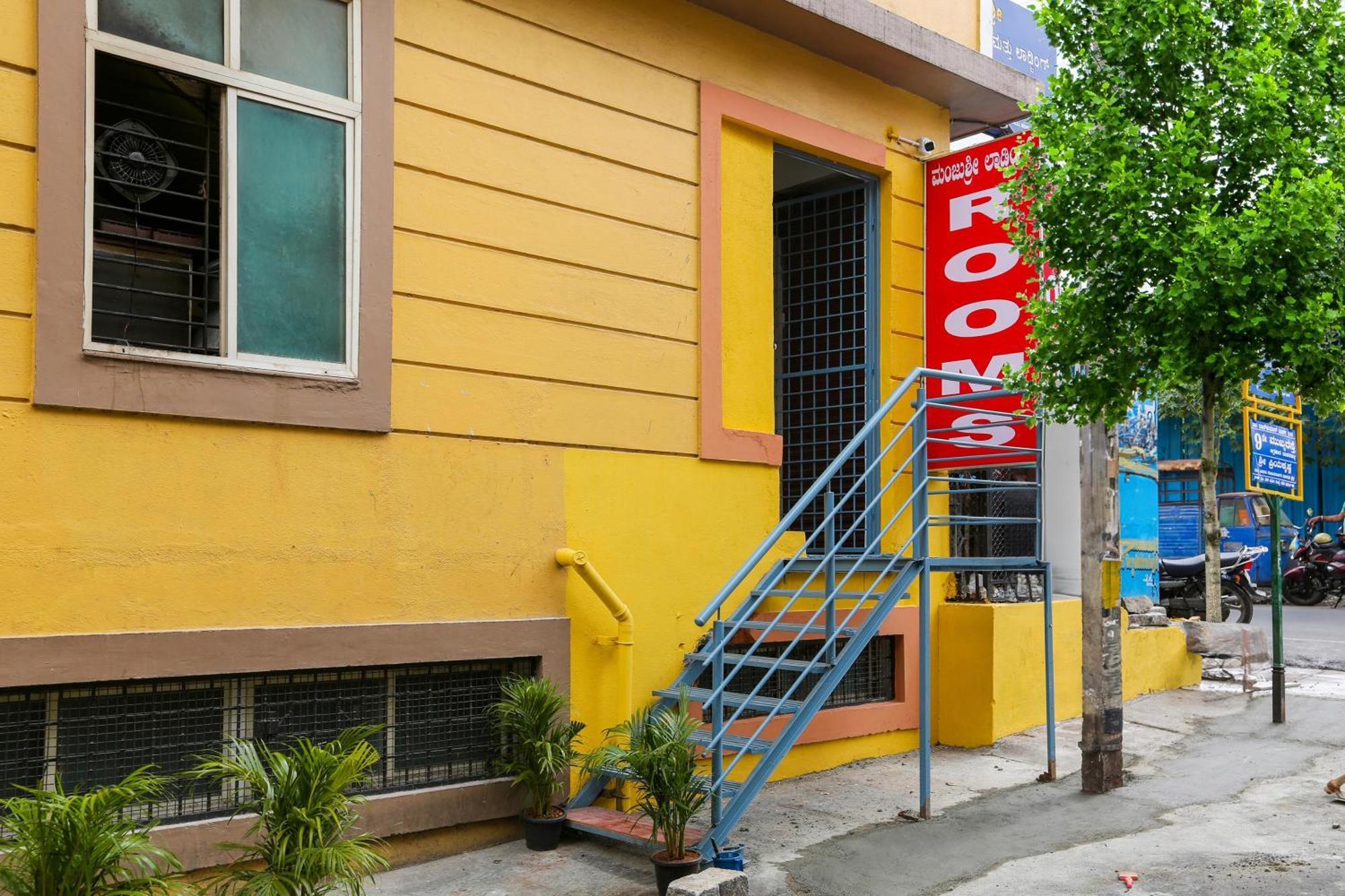 Hotel O Manjushree Boarding & Lodging Nearby Dr.Br Ambedkar Stadium Basveshwar Nagar Bangalore Dış mekan fotoğraf